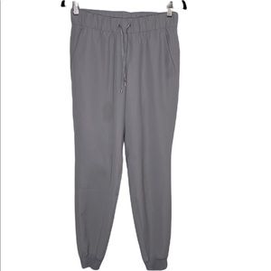 Lululemon Grey Stretch High-Rise Jogger Shorter Length Drawstring Sz 4